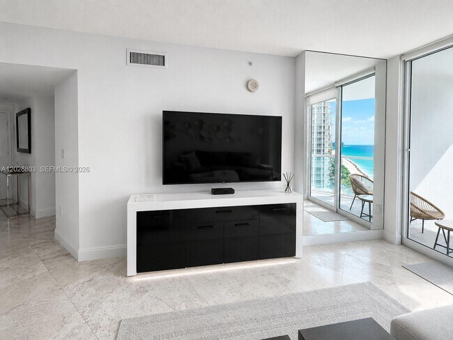 Building Photo - 16699 Collins Ave