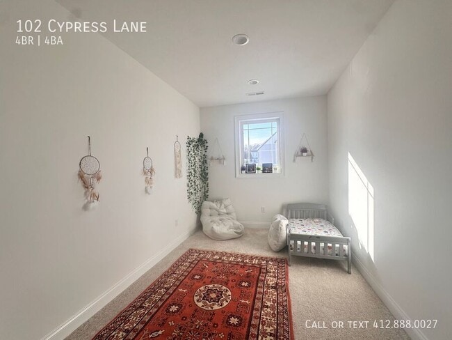 Building Photo - 102 Cypress Ln