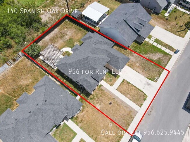 Building Photo - 140 Spanish Oak Dr