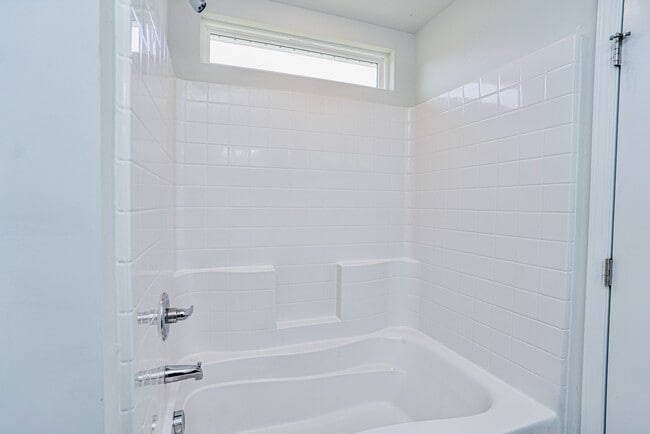 Building Photo - 649 Millsgate Cir