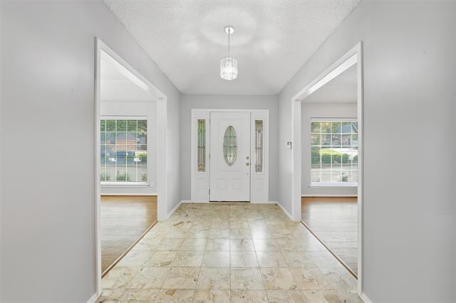 Building Photo - 6117 Lantana Ln