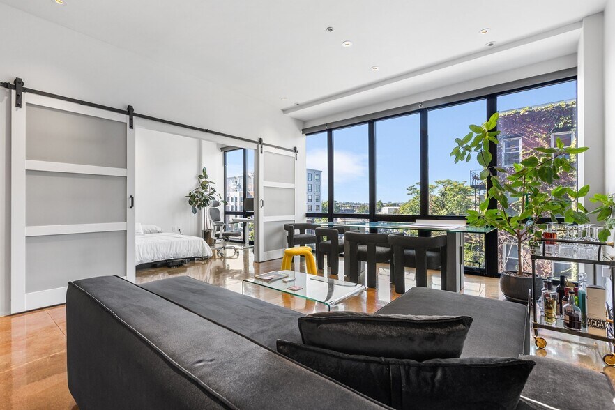 Building Photo - 36 A St