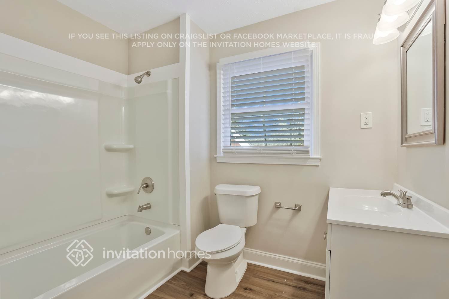 Building Photo - 3648 Fairlane Dr