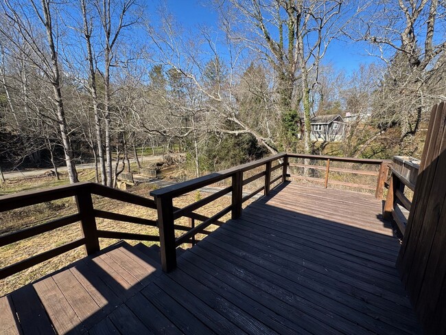 Building Photo - East AVL - Studio Apartment, Large Deck, W...