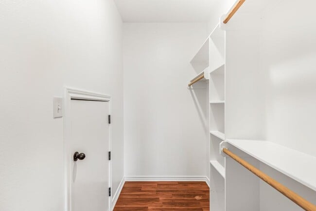 Building Photo - 3933 John Sharp Pkwy