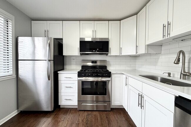 Building Photo - 1346 Forestdale Ct