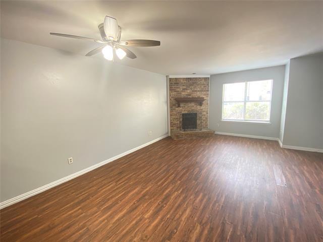 Building Photo - 207 Country Bend