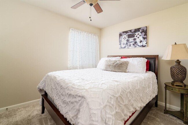 Building Photo - 125 Voyager Cove