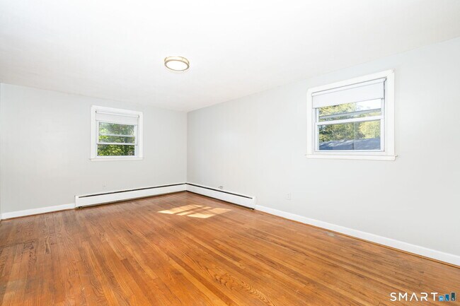 Building Photo - 99 Fuller Dr
