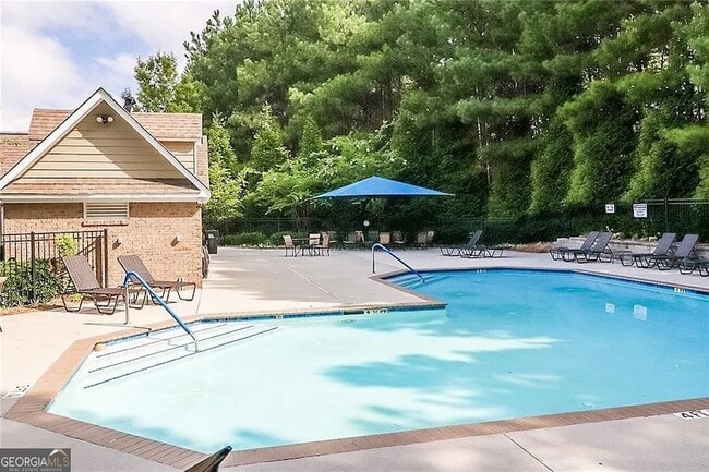 Building Photo - 2344 Attewood Dr