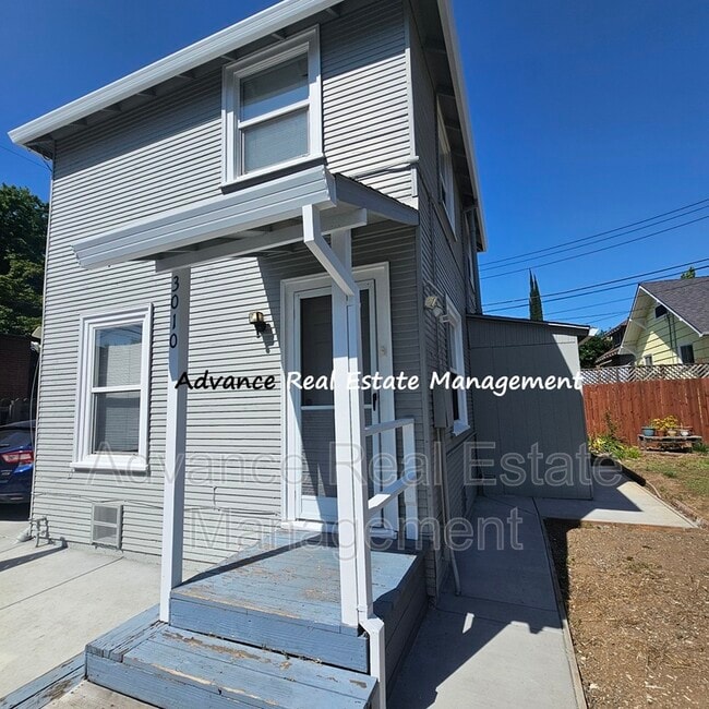 Primary Photo - 3010 Franklin Blvd