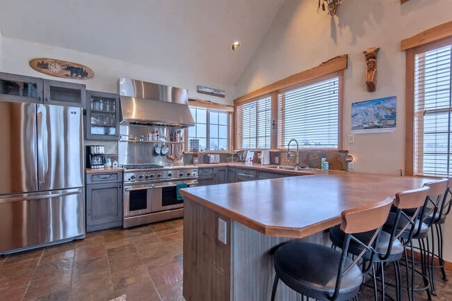 Building Photo - 2862 Grand Teton Rd