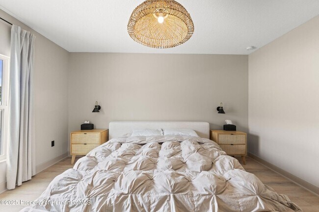 Building Photo - 12948 Conquistador Loop