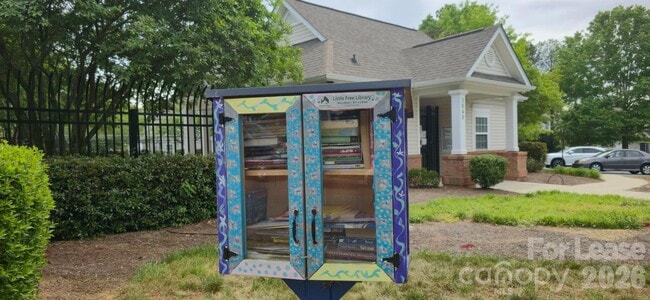 Building Photo - 8049 Stoneham Ct