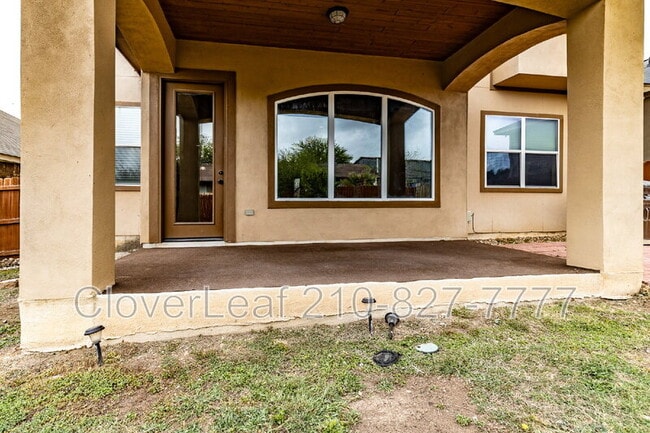 Building Photo - 6126 Lowrie