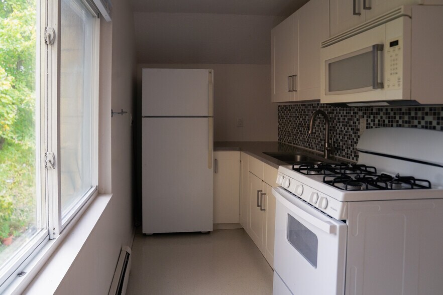 Building Photo - 603 Gott St