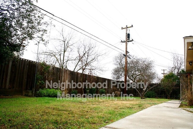 Building Photo - 898 W San Gabriel Ave