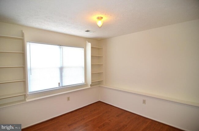 Building Photo - 2165 Freemantle Ct