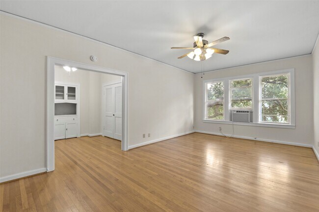 Building Photo - 436 Westmoreland St