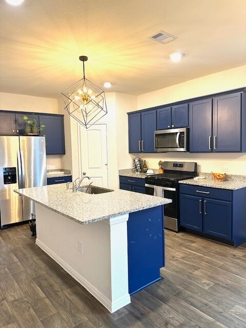 Building Photo - 410 Inks Ln