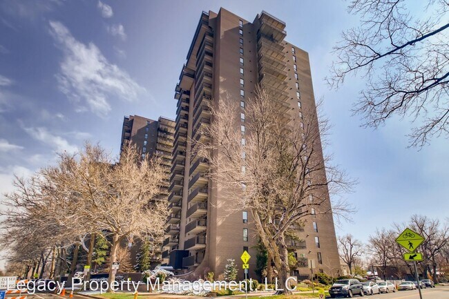 Building Photo - 480 S Marion Pkwy