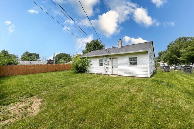Building Photo - 6119 Nimitz Dr