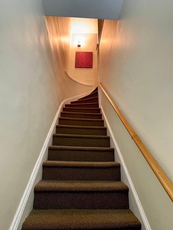 Building Photo - 1 Fort Ave Terrace