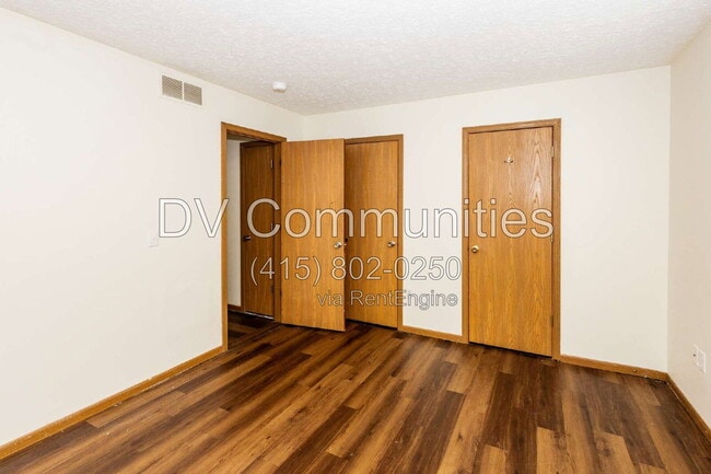 Building Photo - 150 Irondale St