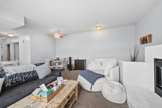 Building Photo - Cozy, modern, and will be READY TO MOVE-IN 8/1/2026.  Don't miss out on this beauty in Carrara of...