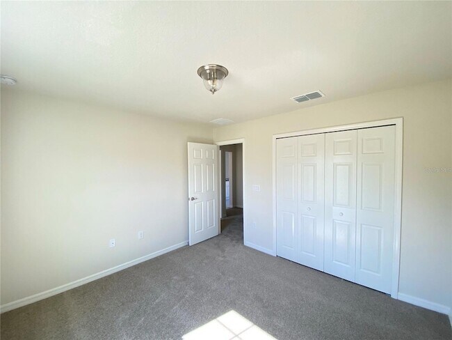 Building Photo - 361 Marion Oaks Manor