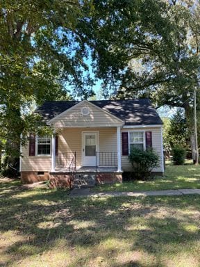 Building Photo - 1211 Camp St