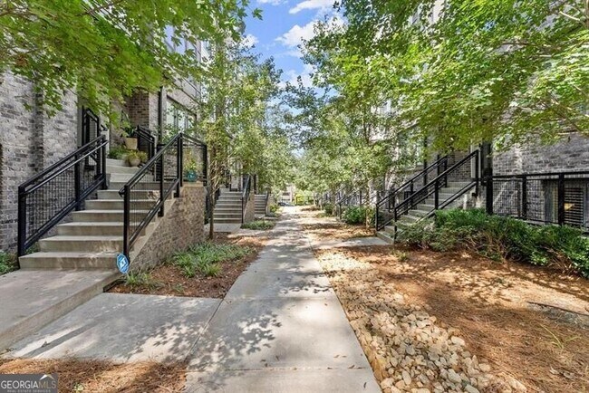 Building Photo - 395 Pratt Dr SE