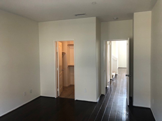 Building Photo - 10147 Star Magnolia Ln