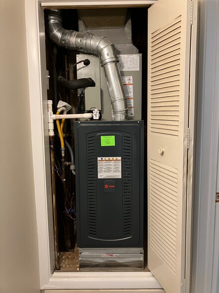 New HVAC - 1935 Gardiner Ln