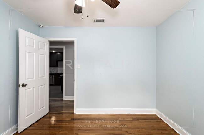 Building Photo - Desirable 3 Bed 1 Bath Ranch Style Home in Parkview Estates