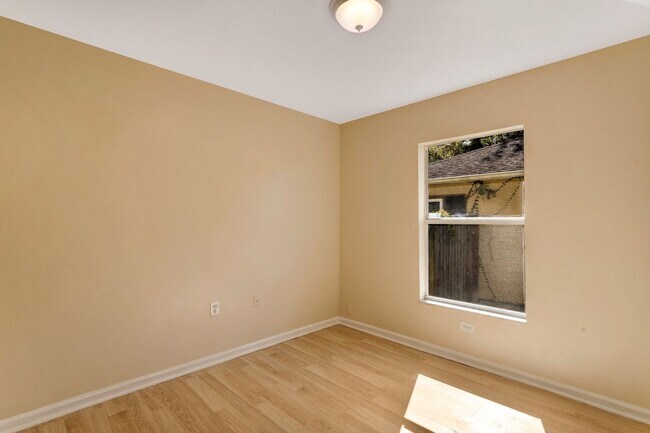 Building Photo - 3Bed 2Bath Single Family Home for Rent