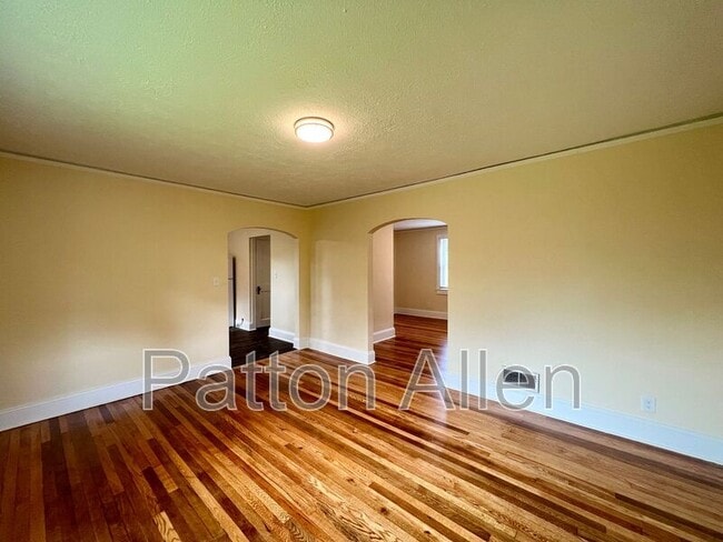 Building Photo - 145 Blanton St