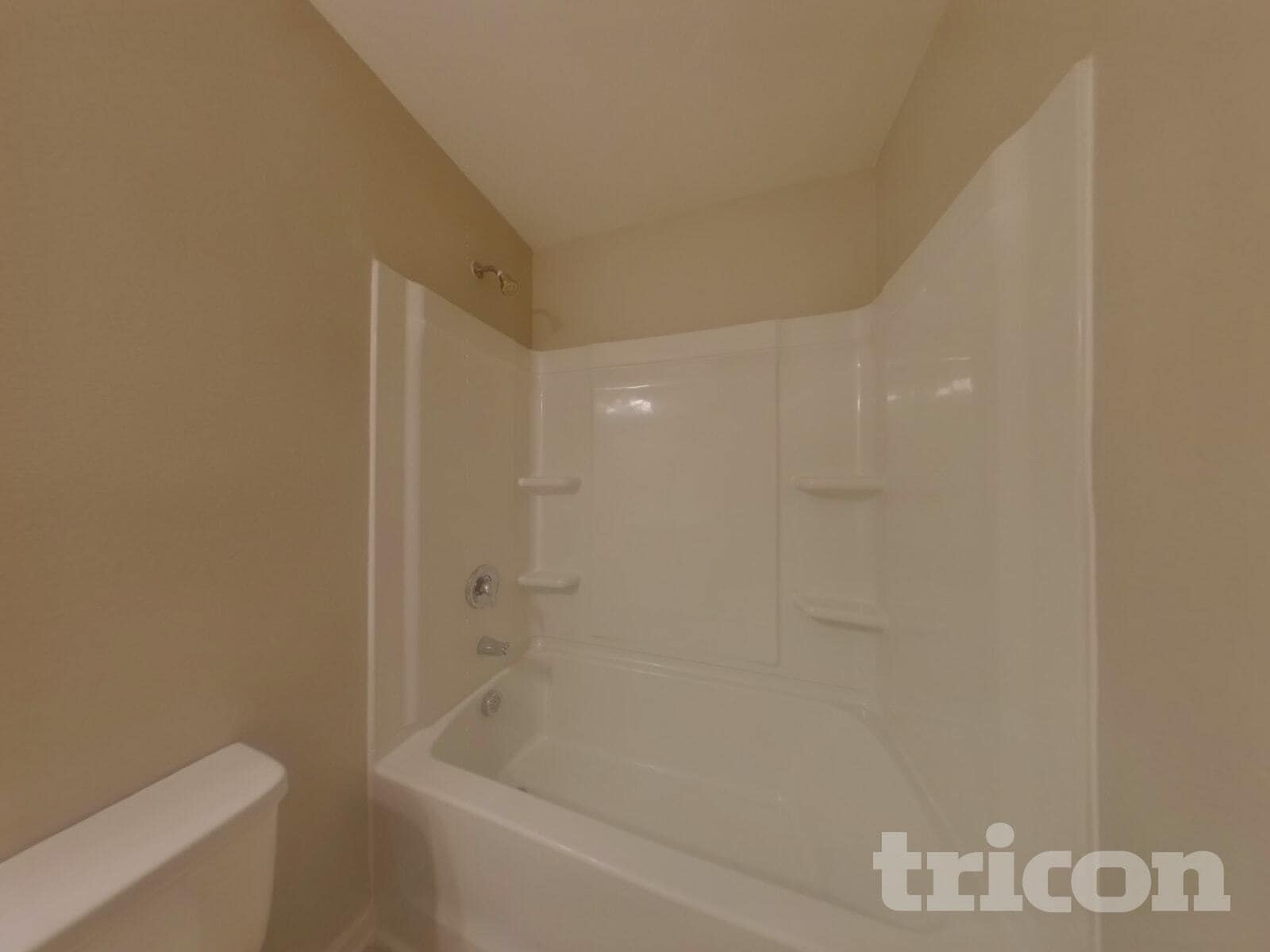 Building Photo - 1332 Waylon Ave