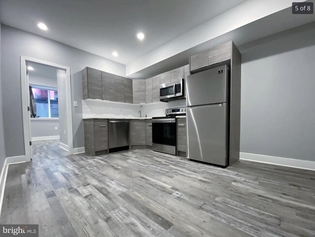 Building Photo - 3817 Wallace St