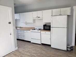 Building Photo - 51 Parker St