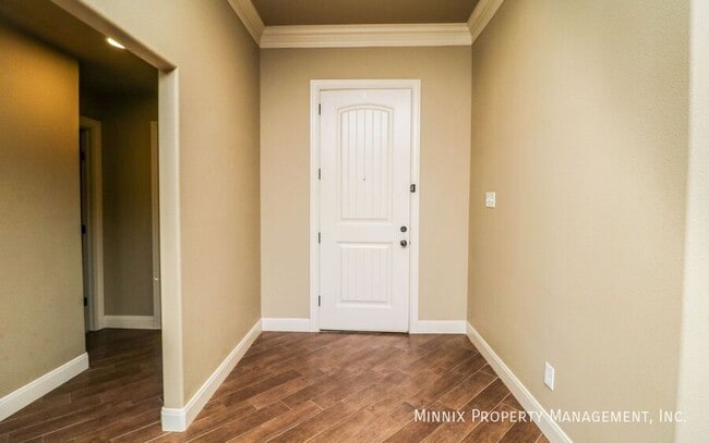 Building Photo - 2023 88th St