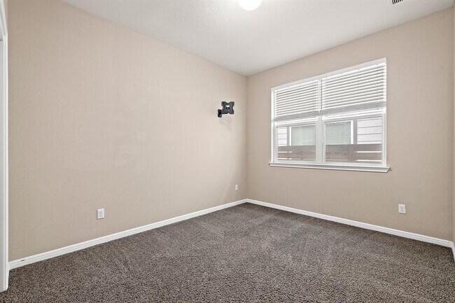 Building Photo - 706 Coconut Grove St