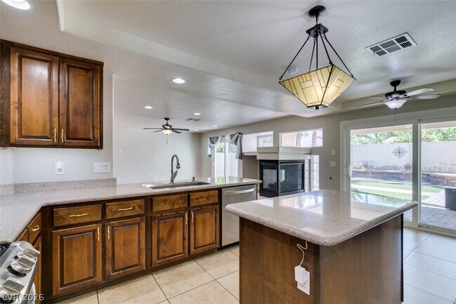 Building Photo - 1683 Tassel Fern Ave