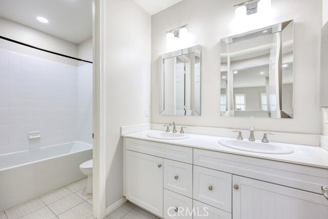 Building Photo - 204 Desert Bloom