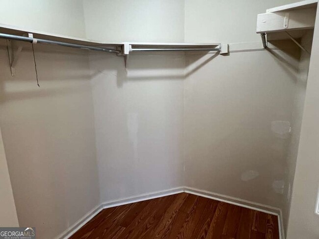 Building Photo - 202 Thompson Ct