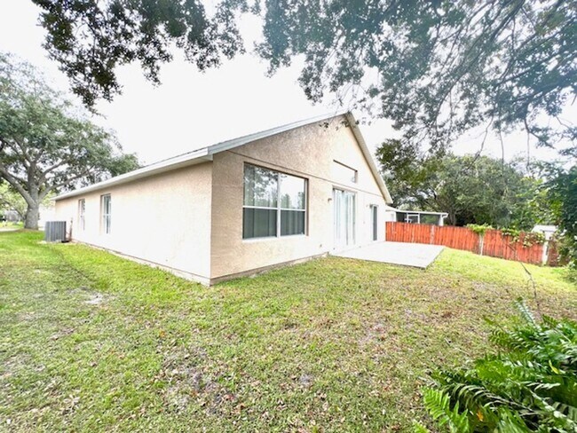 Building Photo - 4119 Coralbrooke Grove