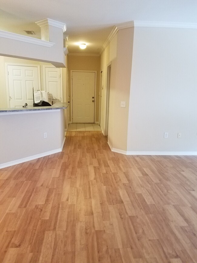 Building Photo - 10961 Burnt Mill Rd