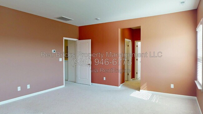 Building Photo - 13248 Chopin Ridge Rd