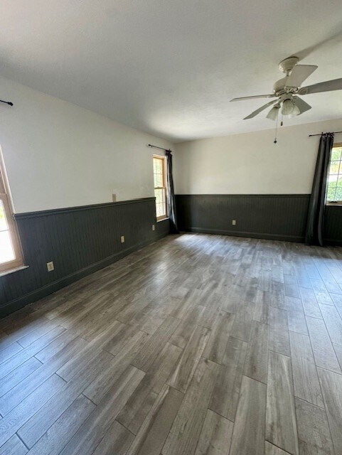 Building Photo - 156 Live Oak Ct