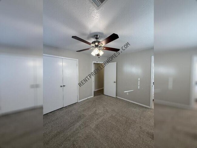 Building Photo - 4929 Brookdale Dr